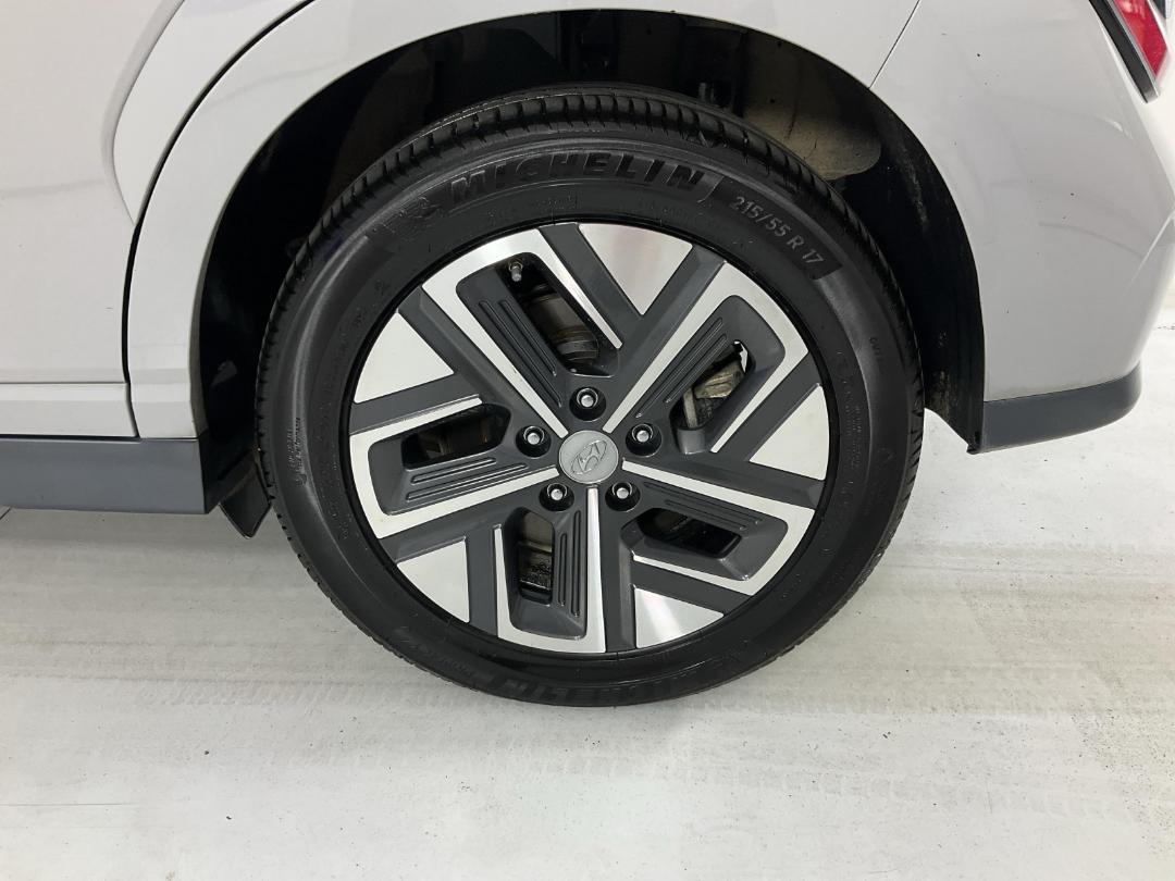 Photo '11' of Hyundai Kona Photo '11' of Hyundai Kona