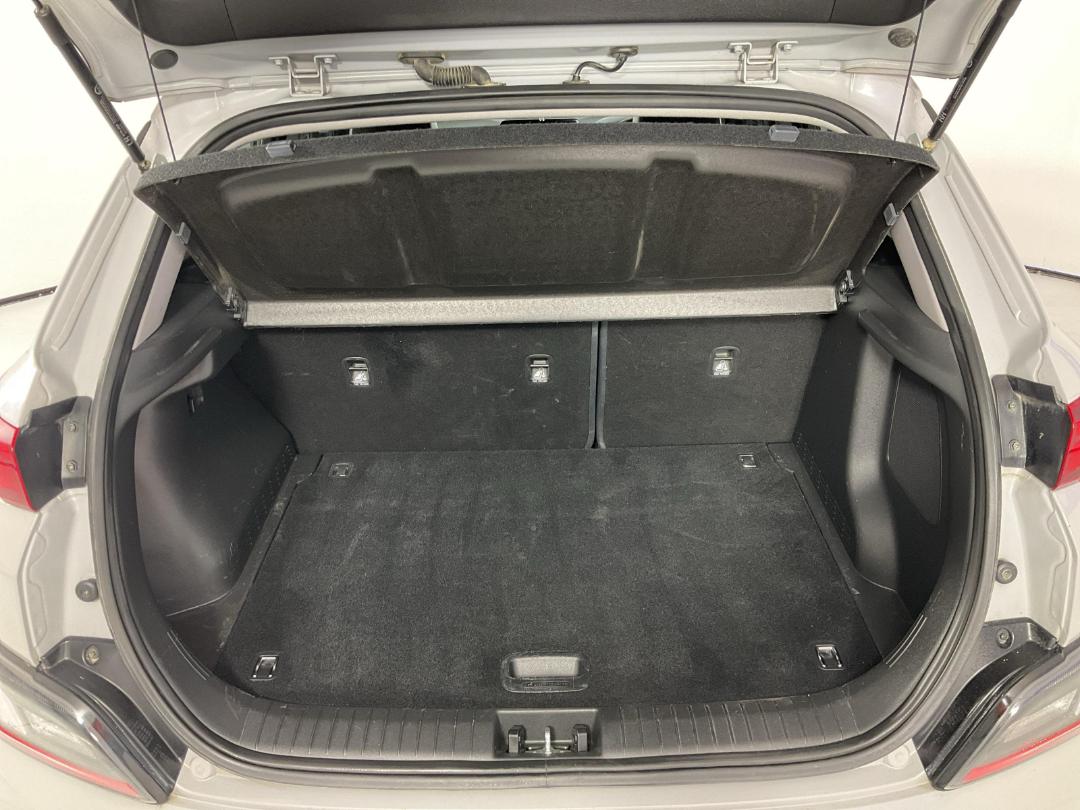 Photo '14' of Hyundai Kona Photo '14' of Hyundai Kona