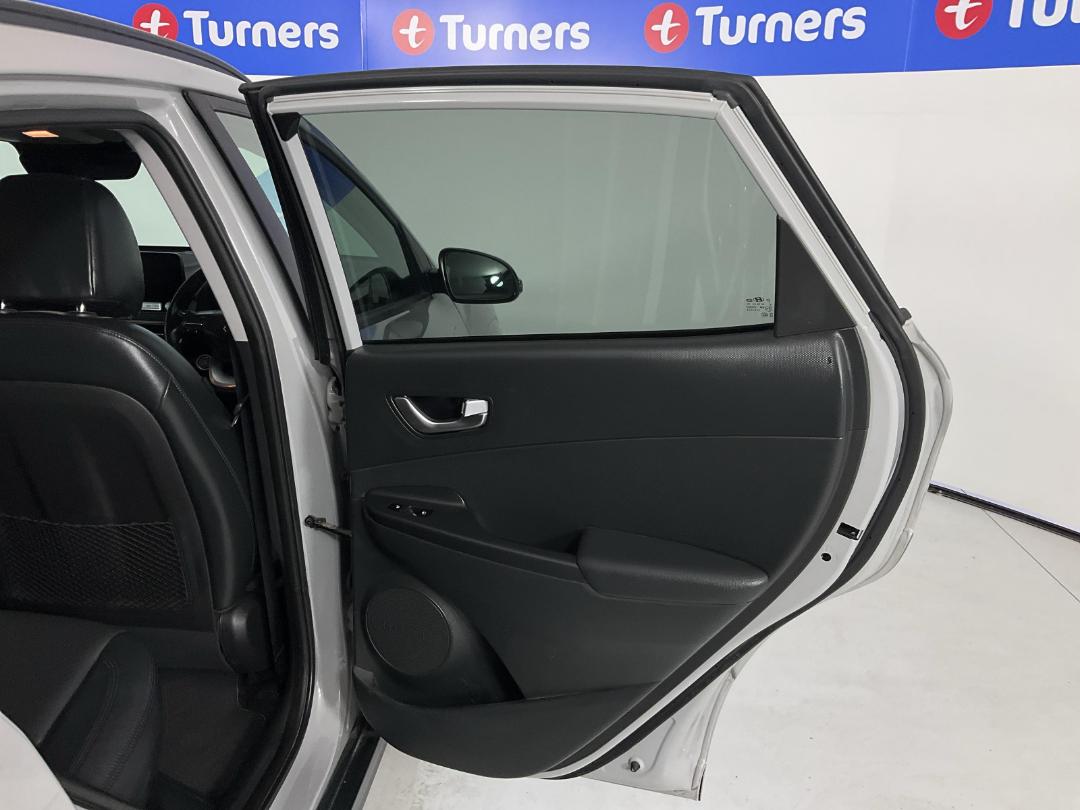 Photo '19' of Hyundai Kona Photo '19' of Hyundai Kona