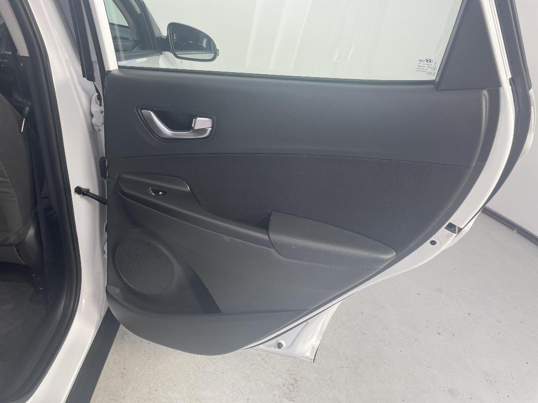 Photo '19' of Hyundai Kona Photo '19' of Hyundai Kona