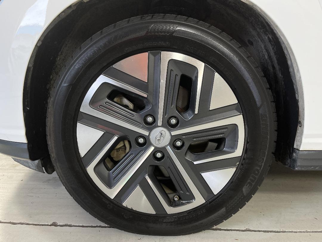 Photo '10' of Hyundai Kona Photo '10' of Hyundai Kona