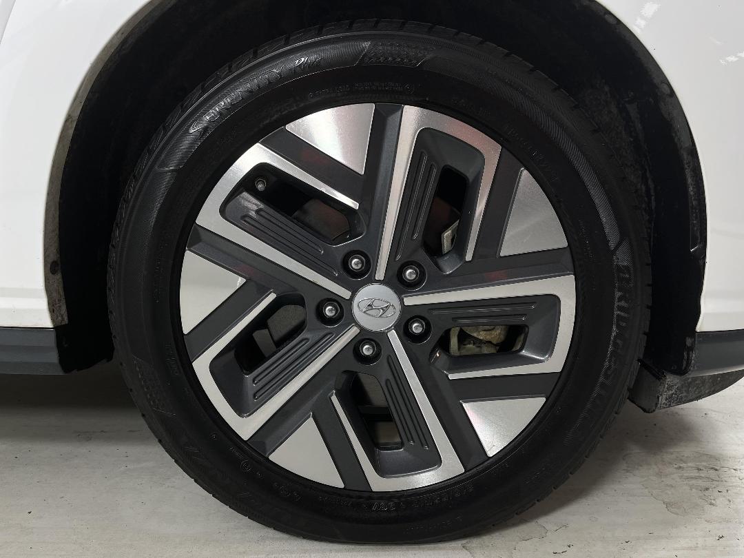 Photo '9' of Hyundai Kona Photo '9' of Hyundai Kona