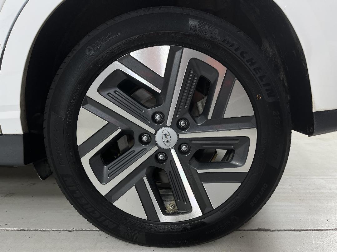 Photo '11' of Hyundai Kona Photo '11' of Hyundai Kona