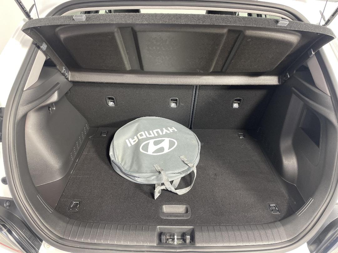 Photo '14' of Hyundai Kona