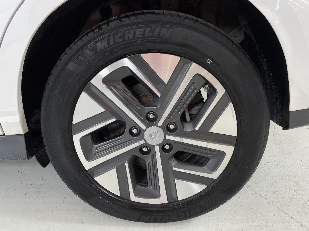 Photo '11' of Hyundai Kona Photo '11' of Hyundai Kona