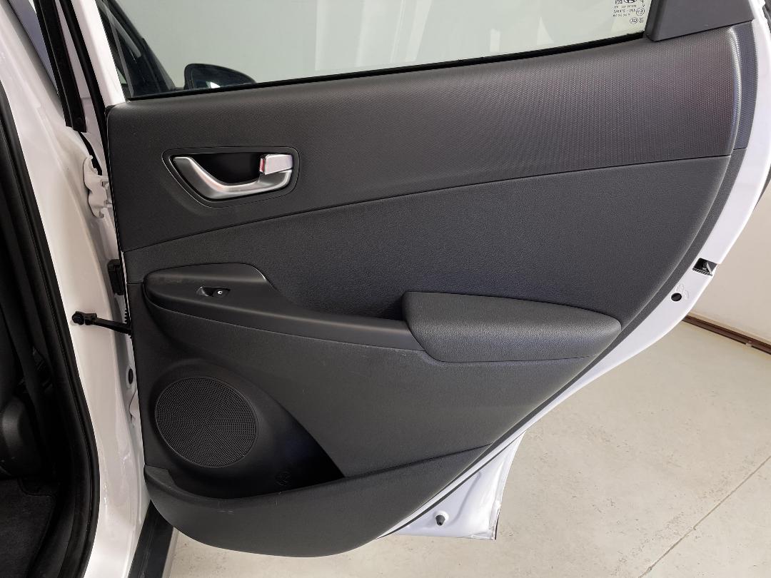 Photo '19' of Hyundai Kona Photo '19' of Hyundai Kona