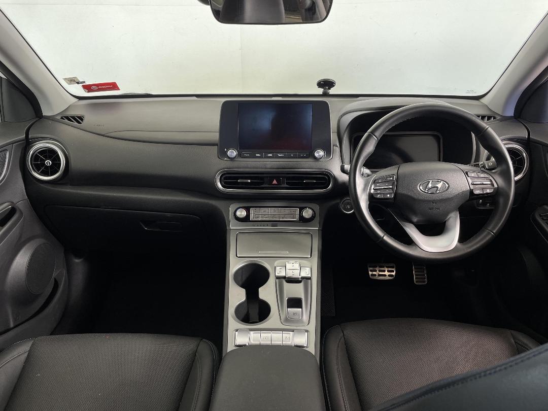 Photo '17' of Hyundai Kona Photo '17' of Hyundai Kona
