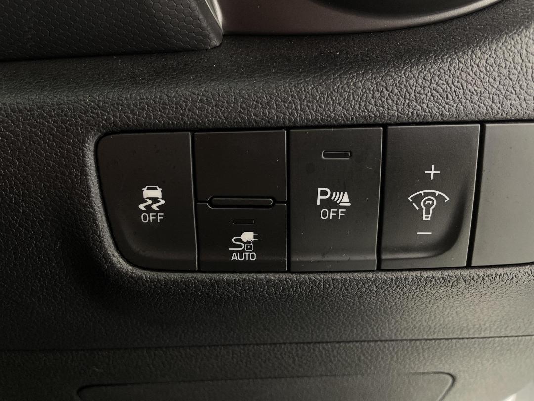 Photo '23' of Hyundai Kona