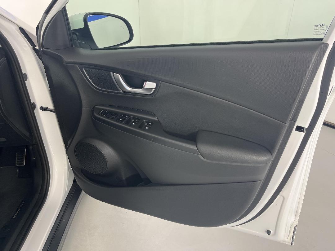 Photo '15' of Hyundai Kona