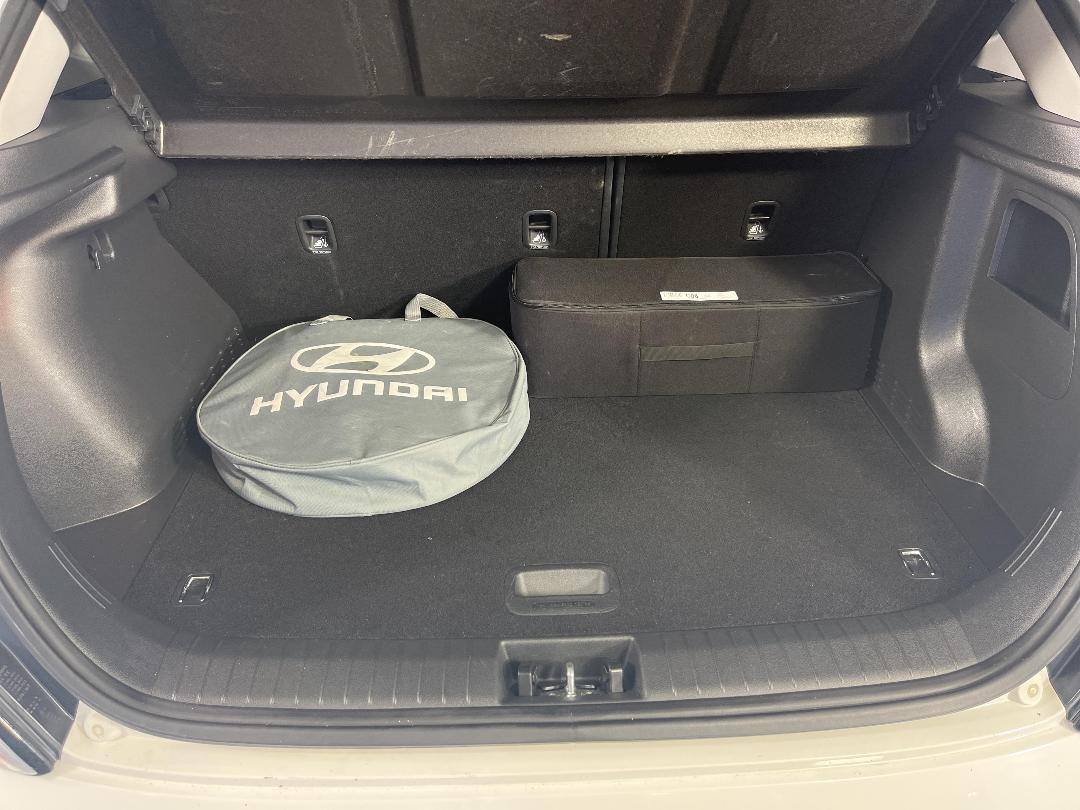 Photo '14' of Hyundai Kona