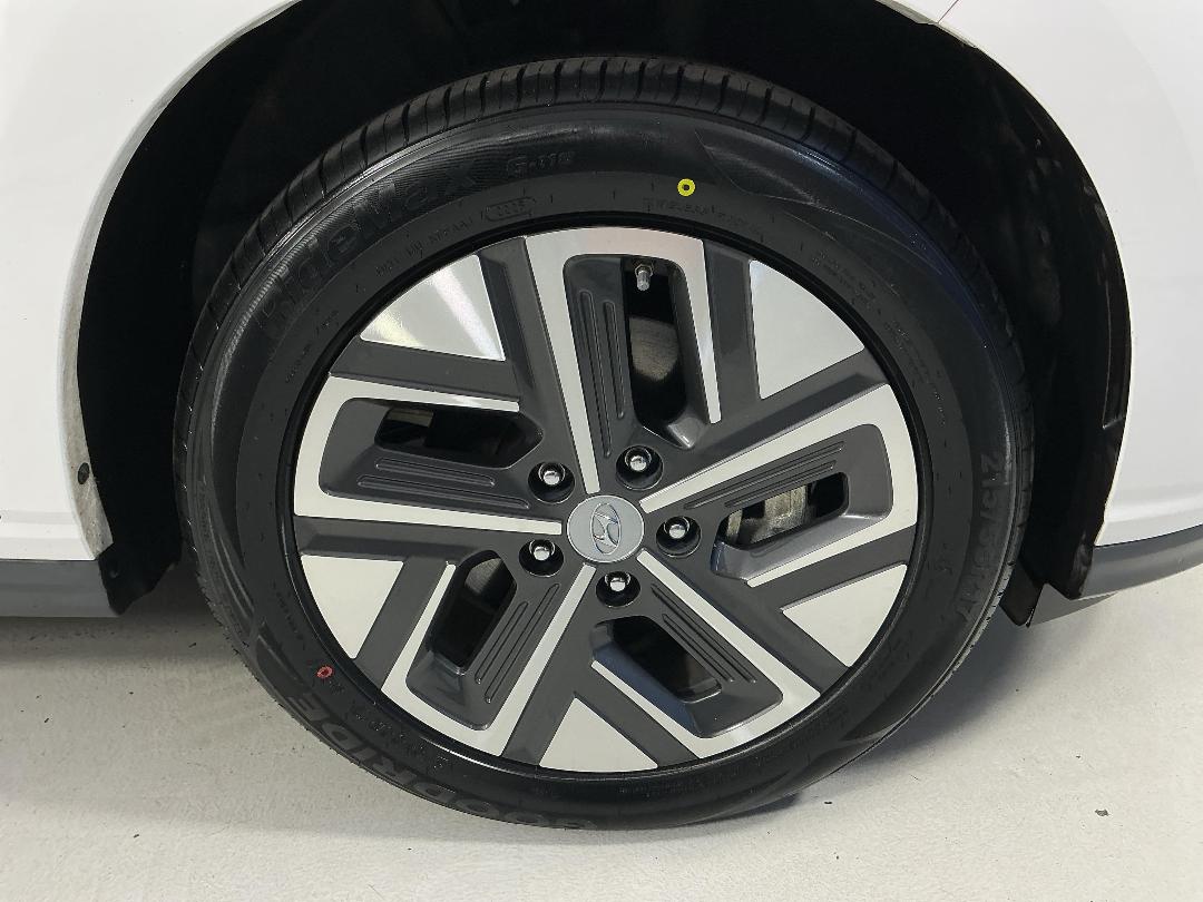 Photo '9' of Hyundai Kona Photo '9' of Hyundai Kona