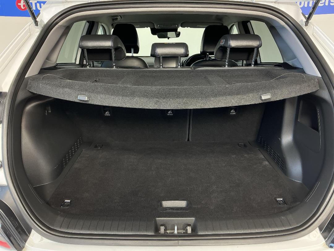 Photo '14' of Hyundai Kona Photo '14' of Hyundai Kona