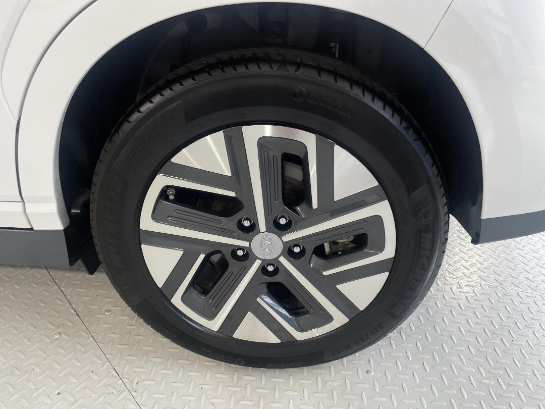 Photo '11' of Hyundai Kona Photo '11' of Hyundai Kona