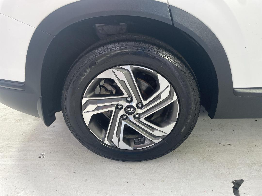 Photo '12' of Hyundai Santa FE Photo '12' of Hyundai Santa FE