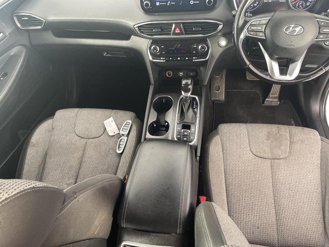 Photo '18' of Hyundai Santa FE Photo '18' of Hyundai Santa FE