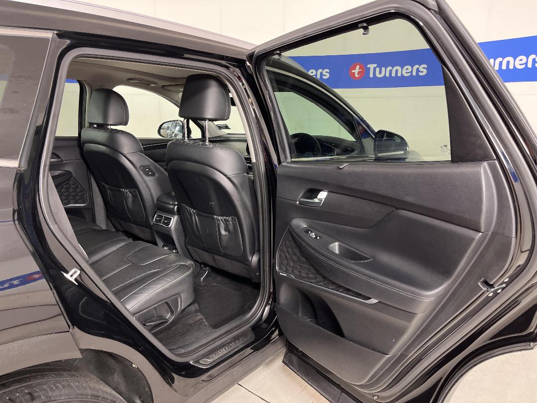 Photo '19' of Hyundai Santa FE