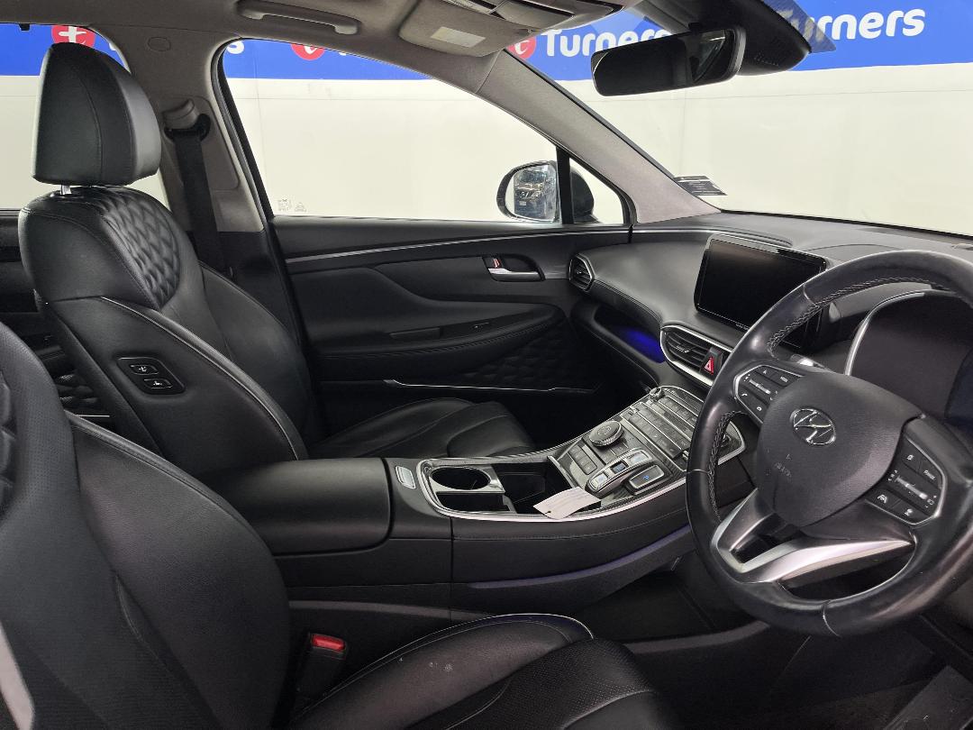 Photo '16' of Hyundai Santa FE