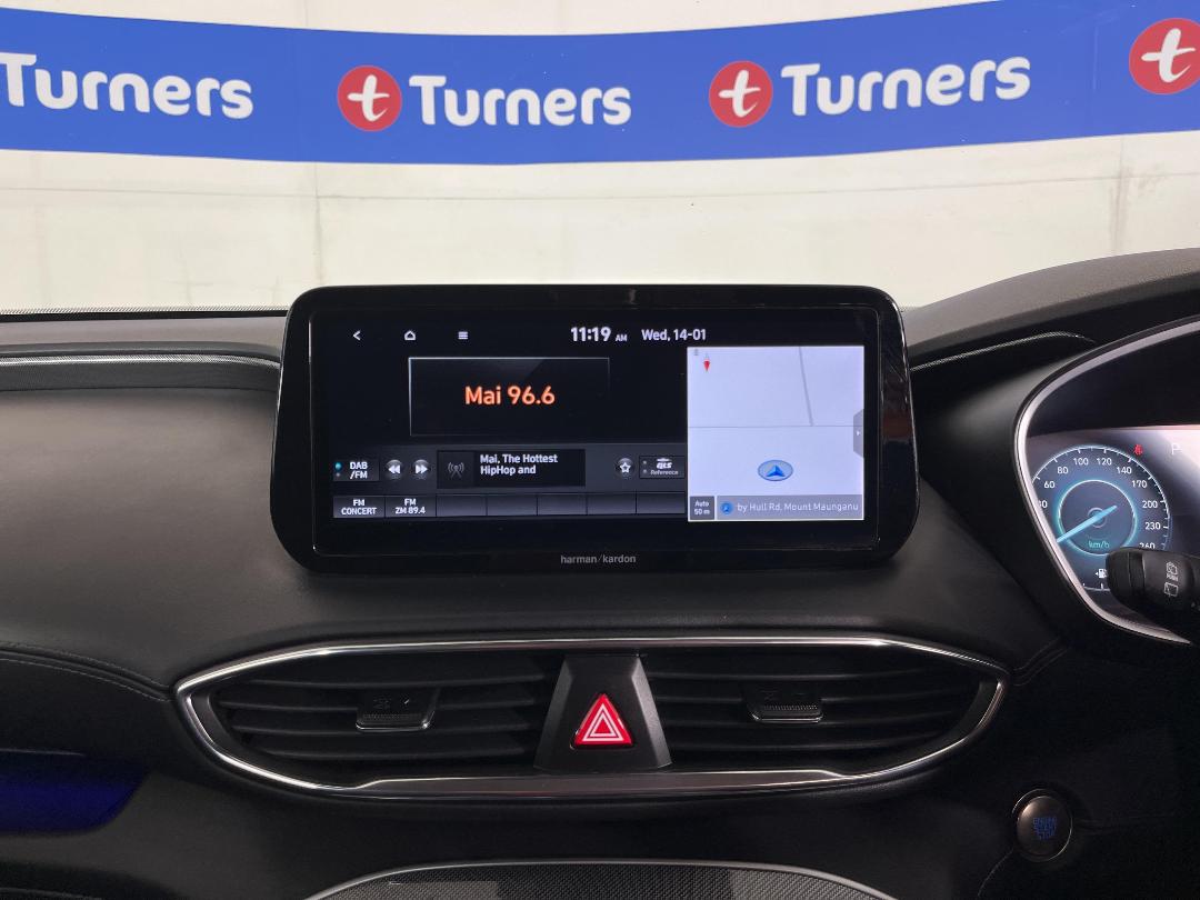 Photo '18' of Hyundai Santa FE