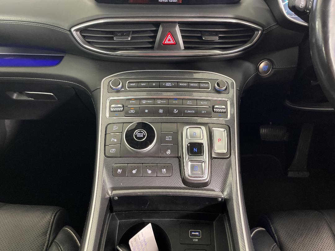 Photo '23' of Hyundai Santa FE