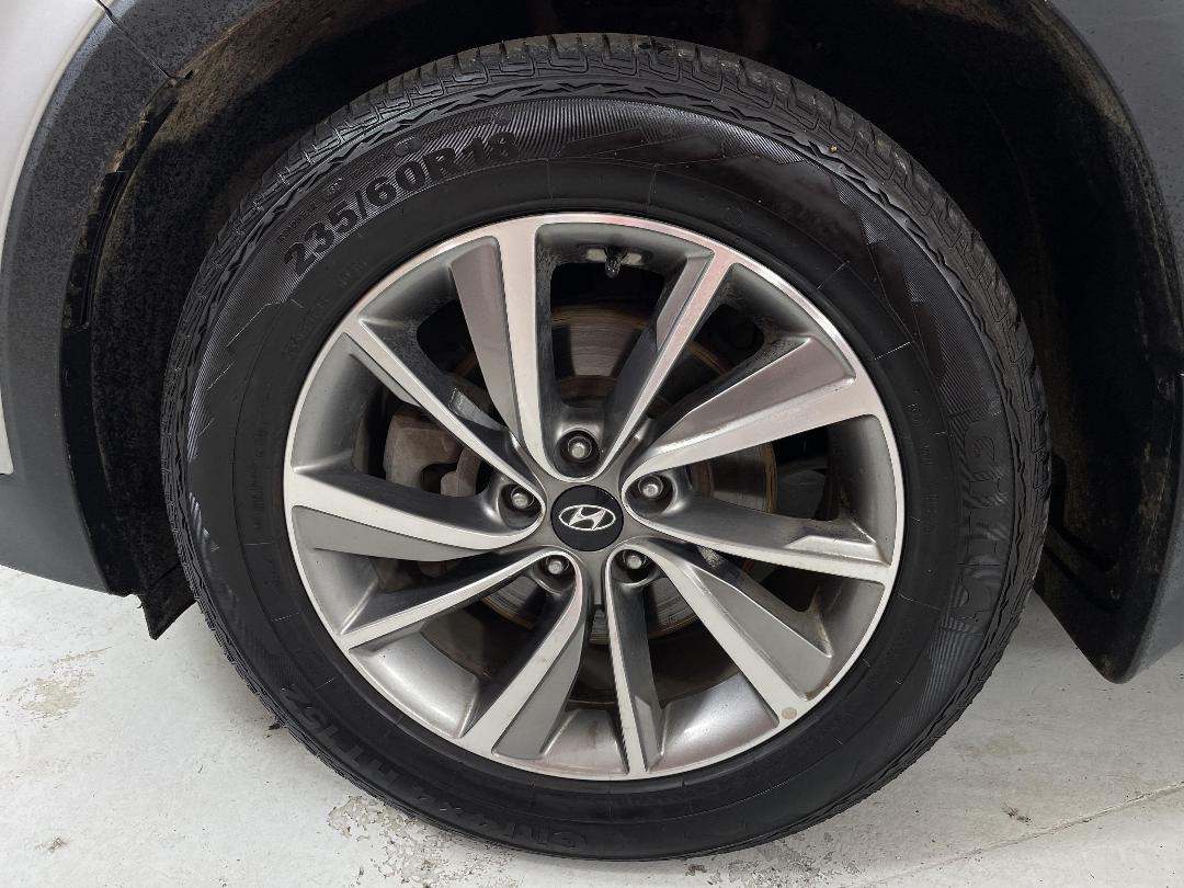 Photo '10' of Hyundai Santa FE Photo '10' of Hyundai Santa FE