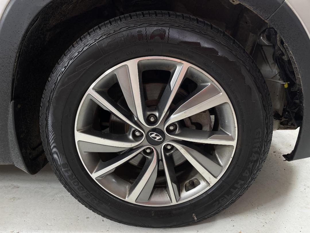 Photo '9' of Hyundai Santa FE Photo '9' of Hyundai Santa FE