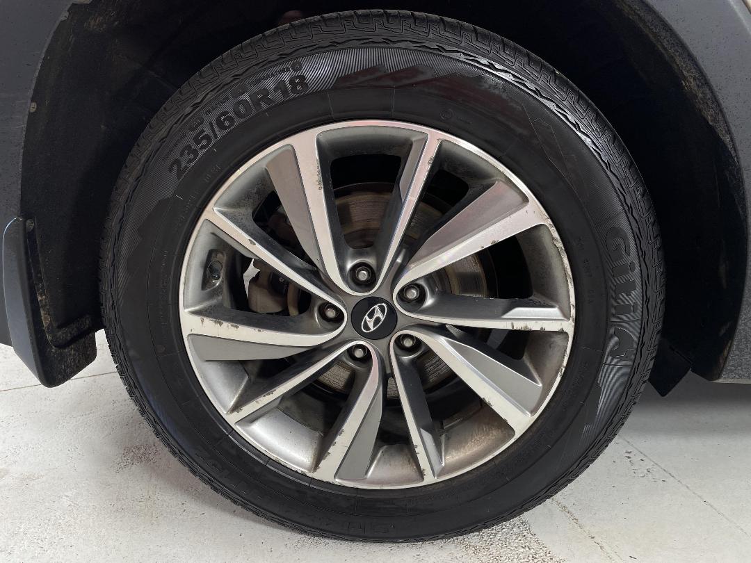 Photo '12' of Hyundai Santa FE Photo '12' of Hyundai Santa FE