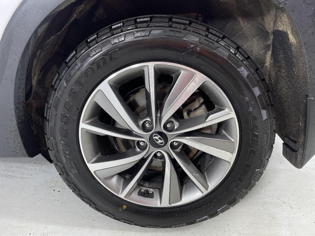 Photo '11' of Hyundai Santa FE Photo '11' of Hyundai Santa FE