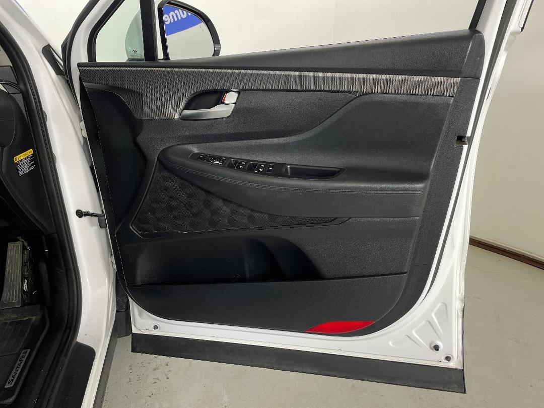 Photo '15' of Hyundai Santa FE Photo '15' of Hyundai Santa FE