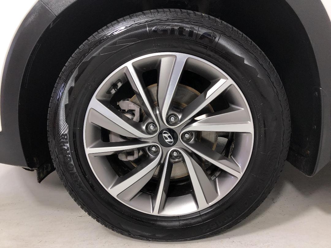 Photo '10' of Hyundai Santa FE