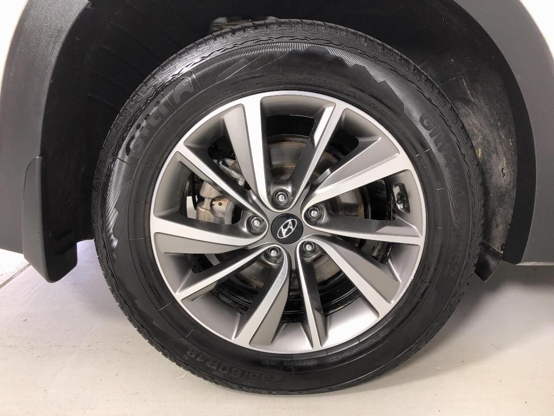 Photo '12' of Hyundai Santa FE