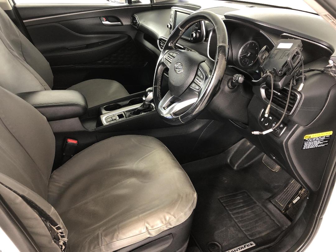 Photo '16' of Hyundai Santa FE