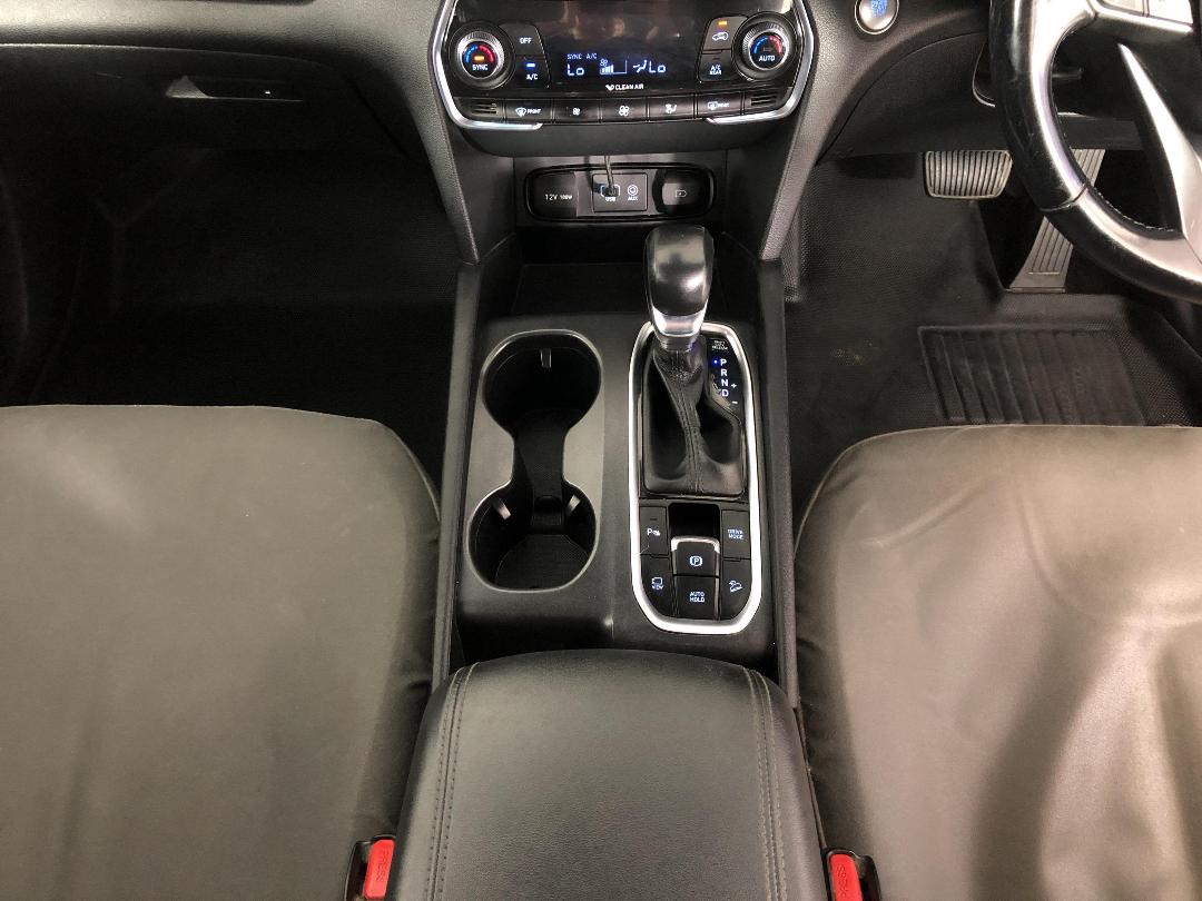 Photo '18' of Hyundai Santa FE