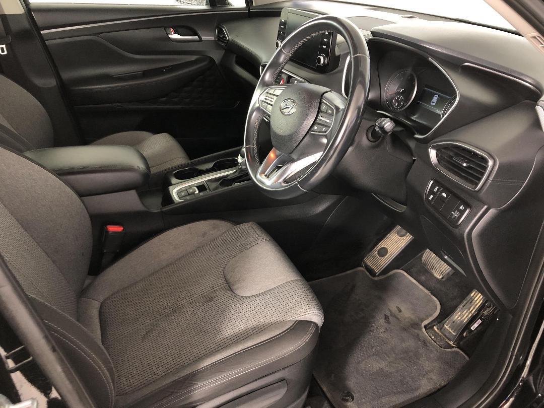 Photo '16' of Hyundai Santa FE