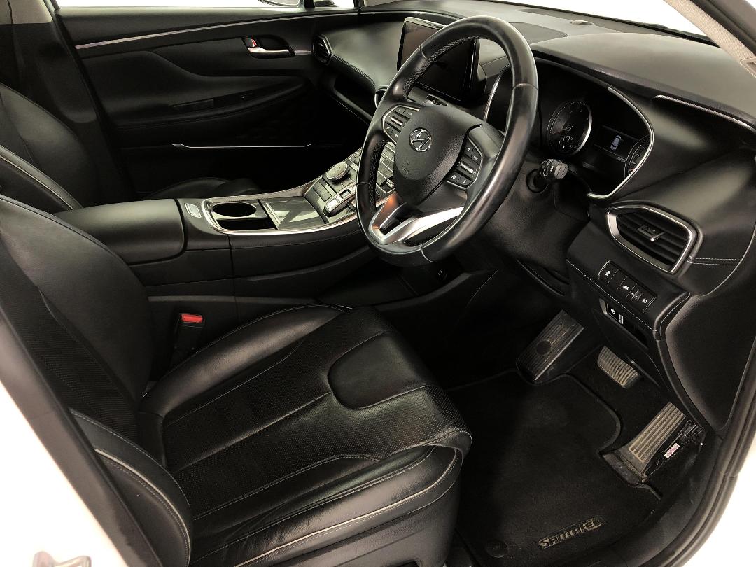 Photo '16' of Hyundai Santa FE