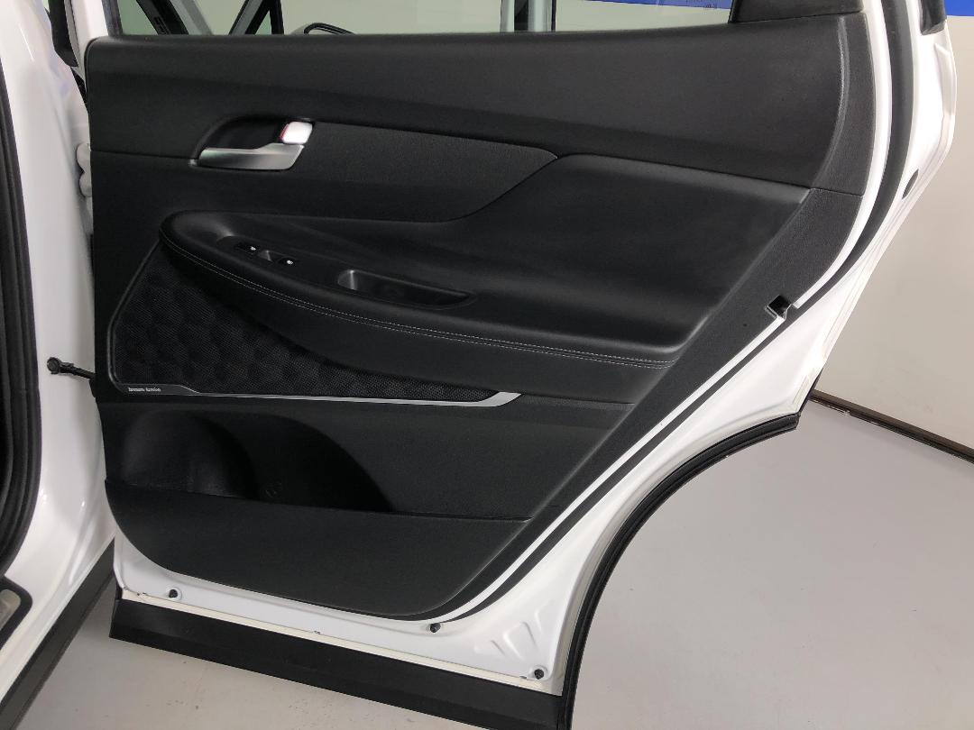 Photo '19' of Hyundai Santa FE