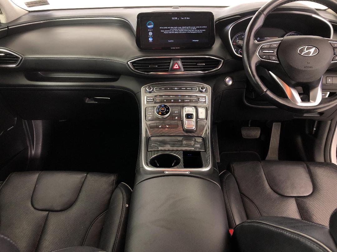 Photo '17' of Hyundai Santa FE