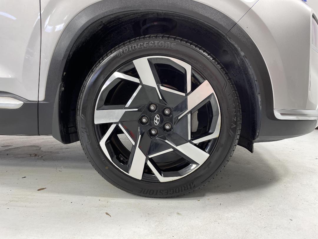 Photo '9' of Hyundai Santa FE