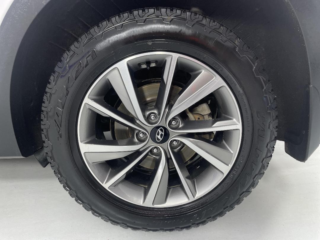 Photo '11' of Hyundai Santa FE Photo '11' of Hyundai Santa FE