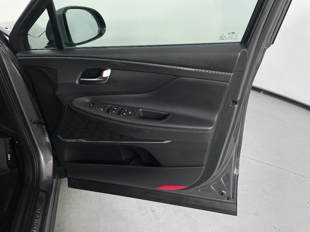 Photo '15' of Hyundai Santa FE