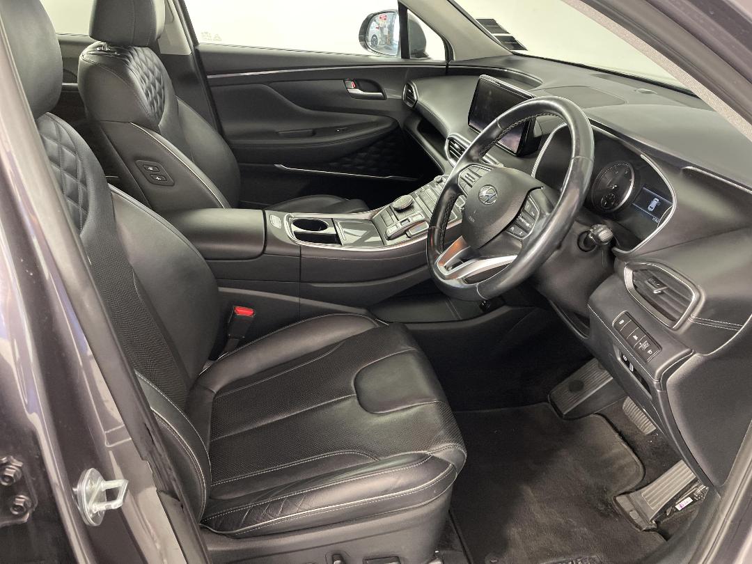 Photo '16' of Hyundai Santa FE