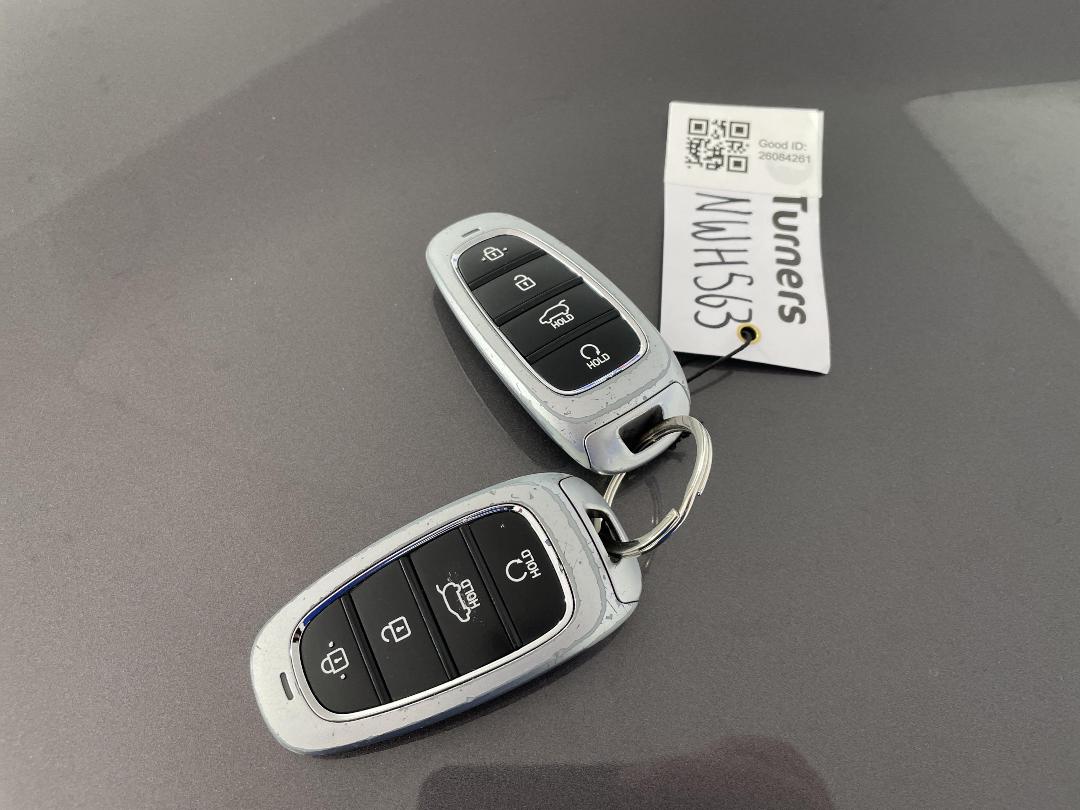 Photo '22' of Hyundai Santa FE