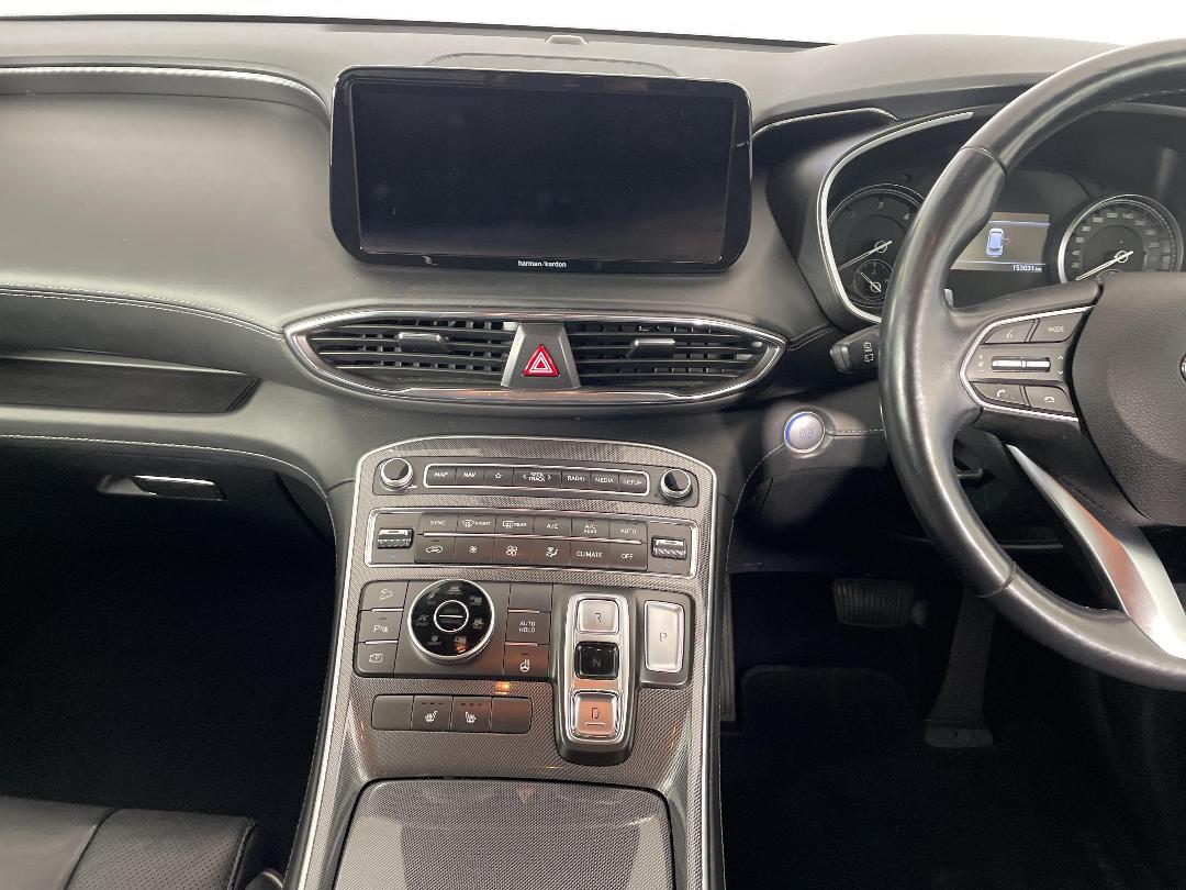 Photo '18' of Hyundai Santa FE