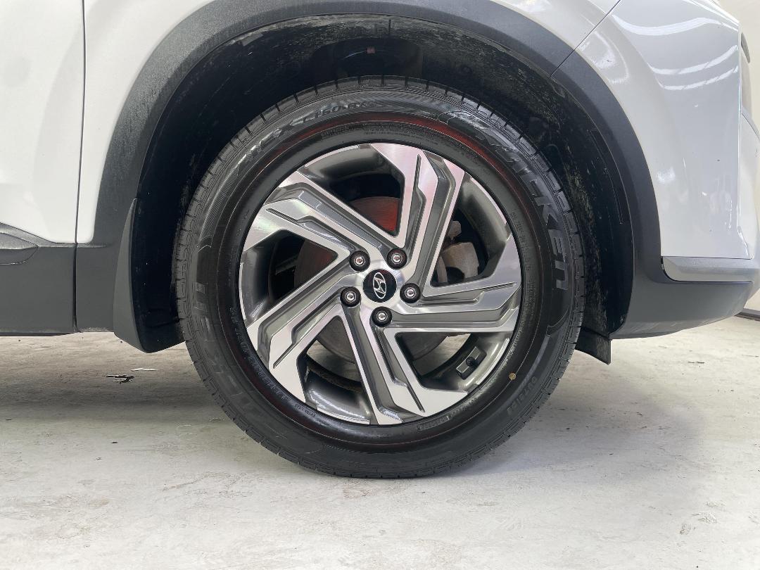 Photo '9' of Hyundai Santa FE