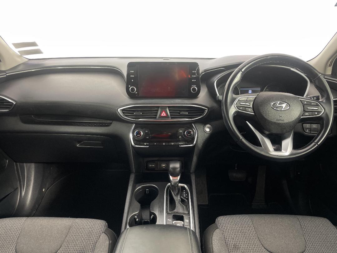 Photo '17' of Hyundai Santa FE