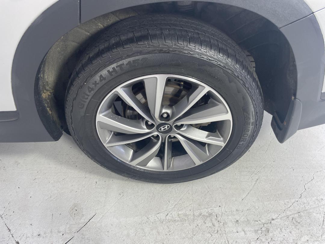 Photo '11' of Hyundai Santa FE