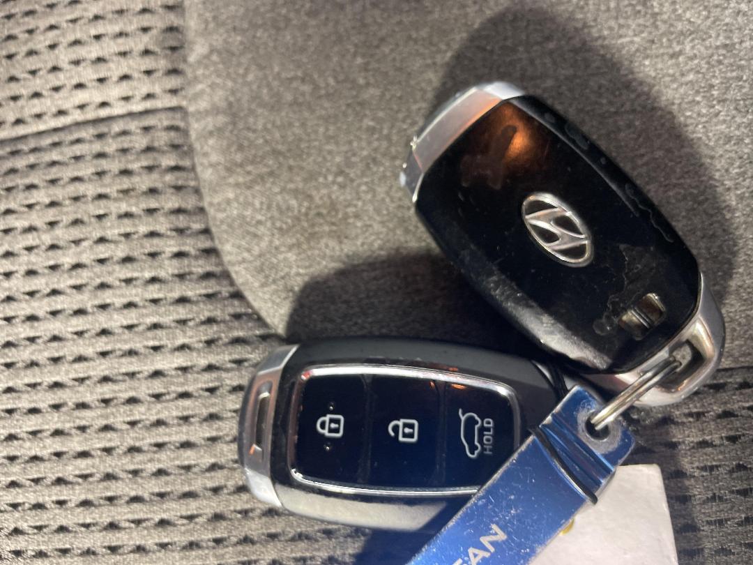 Photo '22' of Hyundai Santa FE