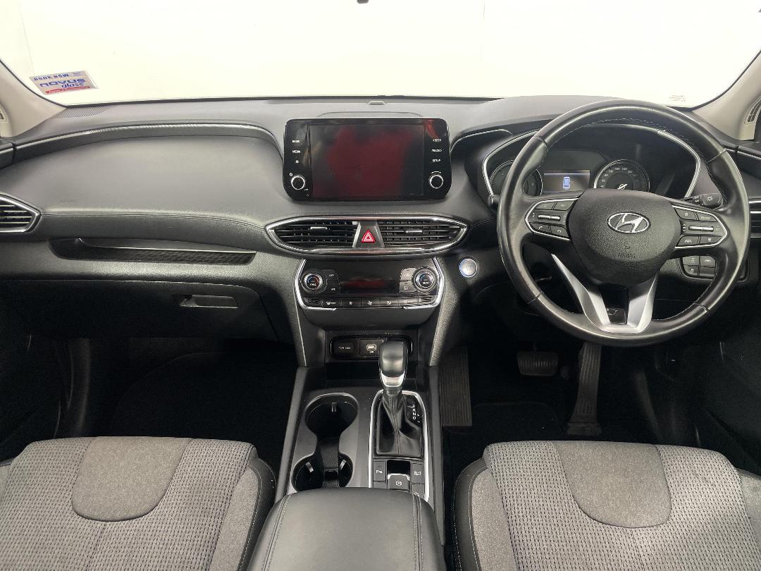 Photo '17' of Hyundai Santa FE Photo '17' of Hyundai Santa FE