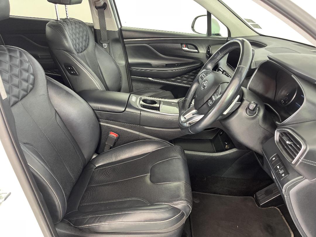 Photo '16' of Hyundai Santa FE Photo '16' of Hyundai Santa FE