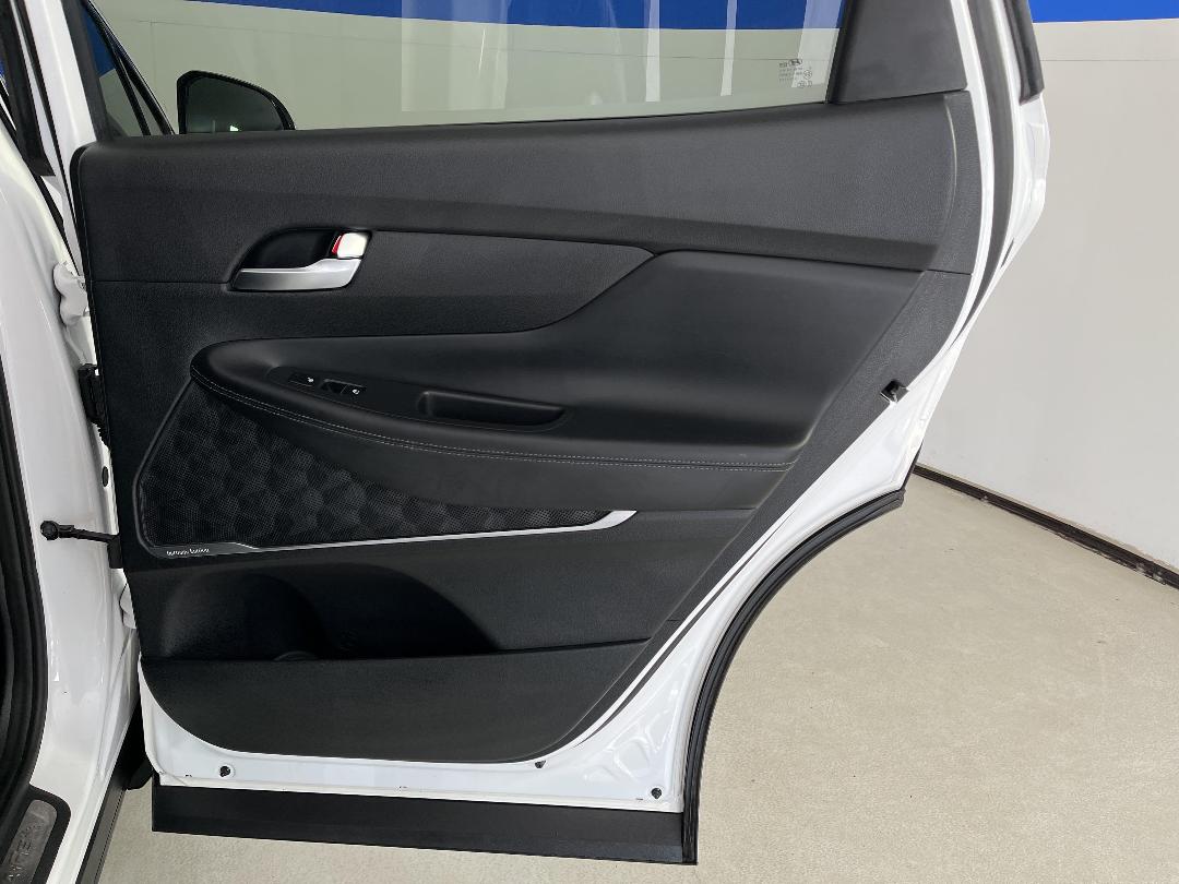 Photo '19' of Hyundai Santa FE Photo '19' of Hyundai Santa FE