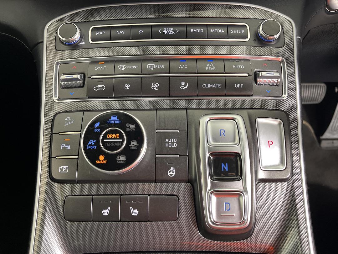 Photo '24' of Hyundai Santa FE Photo '24' of Hyundai Santa FE